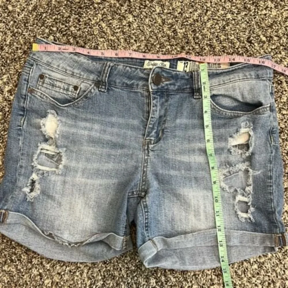 Jean Shorts Indigo Rein Cuffed Denim Blue Whiskered Stretch Size 13 Distressed - Picture 8 of 8